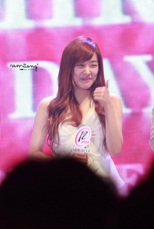 [FANYISM] [VER 4] Eye Smile(¯`'•.¸ Hoàng Mĩ Anh ¸.•'´¯) ♫ ♪ ♥ Tiffany Hwang ♫ ♪ ♥ Ngơ House Tumblr_m8c0du88FZ1rusimzo1_500