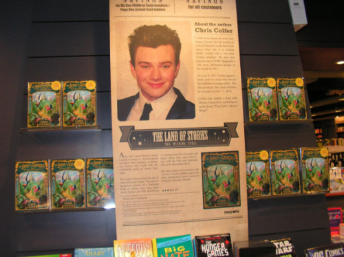 Chris Colfer Appreciation Thread!--part 3 - Page 20 Tumblr_m8f03dln4X1qhyhrso2_500