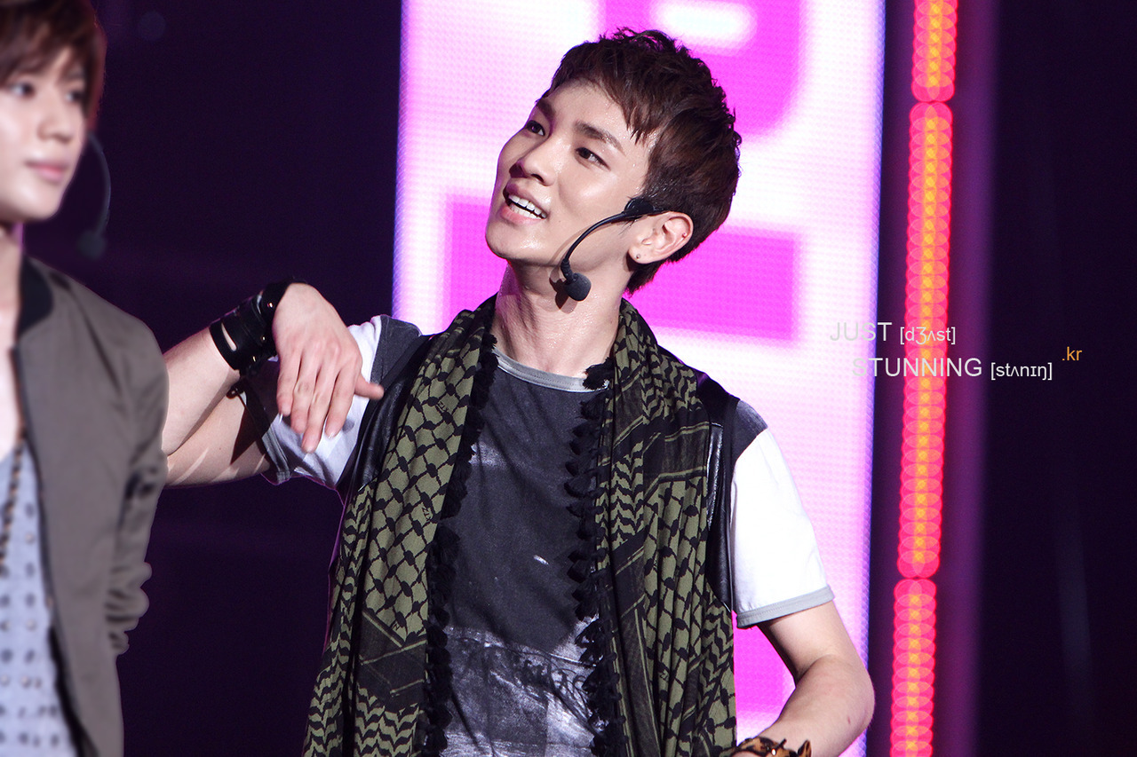 120808 Key @ Pink Play Concert 2012 Tumblr_m8hjunuWX71qdtvhxo2_1280