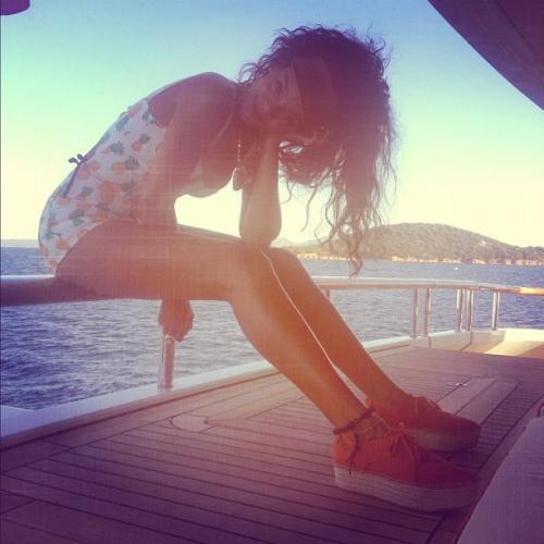 Rihanna <3 - Page 2 Tumblr_m8ozlplNvc1rd4y3ho1_500