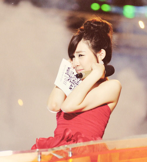 [FANYISM] [VER 4] Eye Smile(¯`'•.¸ Hoàng Mĩ Anh ¸.•'´¯) ♫ ♪ ♥ Tiffany Hwang ♫ ♪ ♥ Ngơ House - Page 30 Tumblr_m8qama38XE1qh9zyzo1_500