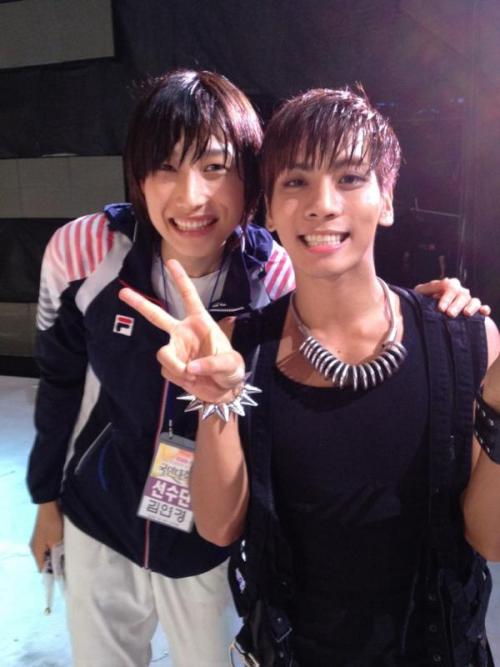 [ACTU/140812] Jonghyun mencionado en el twitter del jugador de volley ball Kim YeonKoung Tumblr_m8r79uUC211qdtvhxo1_500