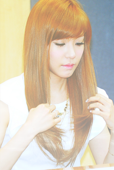 [FANYISM] [VER 5] Eye Smile(¯`'•.¸ Hoàng Mĩ Anh ¸.•'´¯) ♫ ♪ ♥ Tiffany Hwang ♫ ♪ ♥ Ngơ House - Page 2 Tumblr_m8roykfZJc1qegr3po3_250