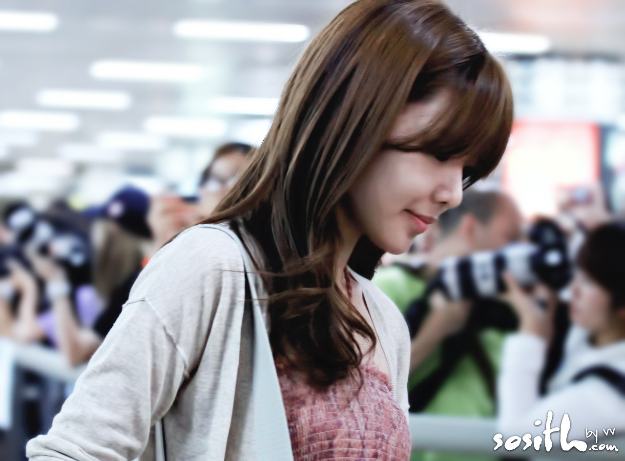 {PIC/150812} Sooyoung en aeropuerto Gimpo Tumblr_m8ssoaMJEe1qc9m5do1_1280