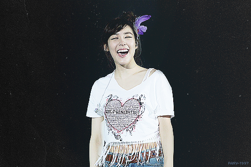 [FANYISM] [VER 9] Eye Smile(¯`'•.¸ Hoàng Mĩ Anh ¸.•'´¯) ♫ ♪ ♥ Tiffany Hwang ♫ ♪ ♥ Ngơ House - Page 30 Tumblr_m8z3sgcoNF1qjr4wio2_500