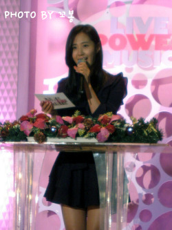 [PICS][01/09/2012]Yuri Live Power Music Tumblr_m9nvcmV7W61ra892zo4_250