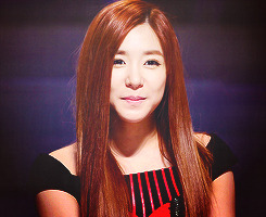 [FANYISM] [VER 8] Eye Smile(¯`'•.¸ Hoàng Mĩ Anh ¸.•'´¯) ♫ ♪ ♥ Tiffany Hwang ♫ ♪ ♥ Ngơ House - Page 9 Tumblr_m9rb2p055L1qb7itvo6_250