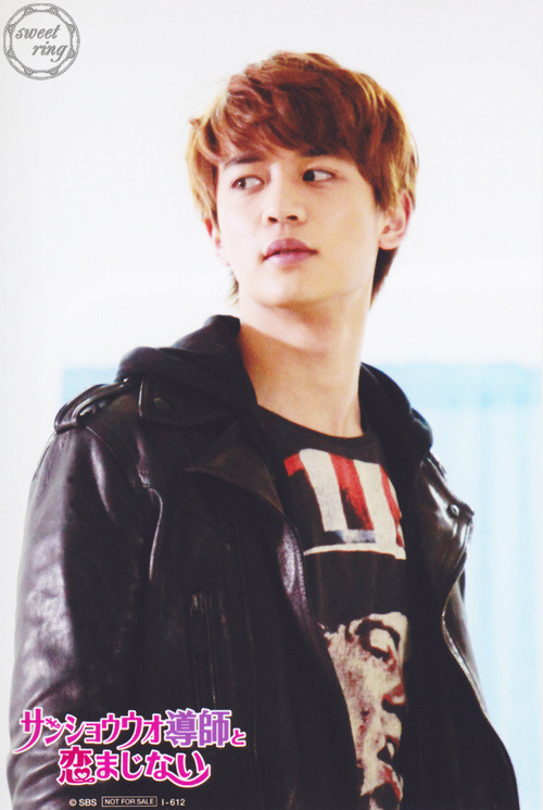 [Scan] Minho @ Salamander Guru Fotos oficiales (para el DVD japonés) - Tumblr_m9twelTBqj1qdtvhxo2_500