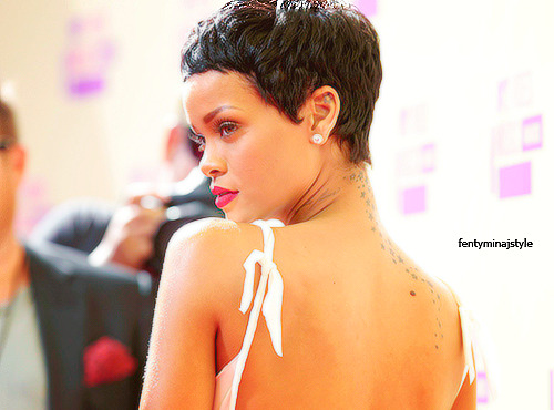 Rihanna <3 - Page 2 Tumblr_ma3g967cHL1remax5o1_500