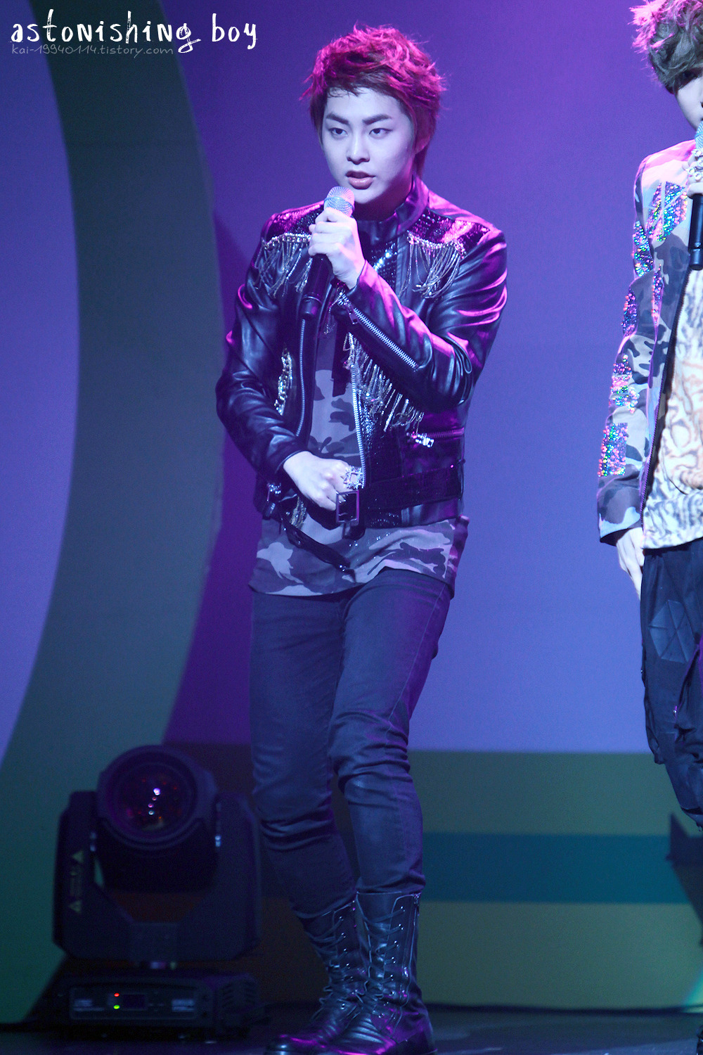 [Fantaken] 040912 EXO M XiuMin @ KBS Sound of Love Concert Tumblr_ma3h8b9oRD1rt6zkmo1_1280