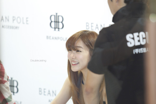 [FANYISM] [VER 7] Eye Smile(¯`'•.¸ Hoàng Mĩ Anh ¸.•'´¯) ♫ ♪ ♥ Tiffany Hwang ♫ ♪ ♥ Ngơ House - Page 3 Tumblr_mabdwxRq0L1qeeesfo1_500