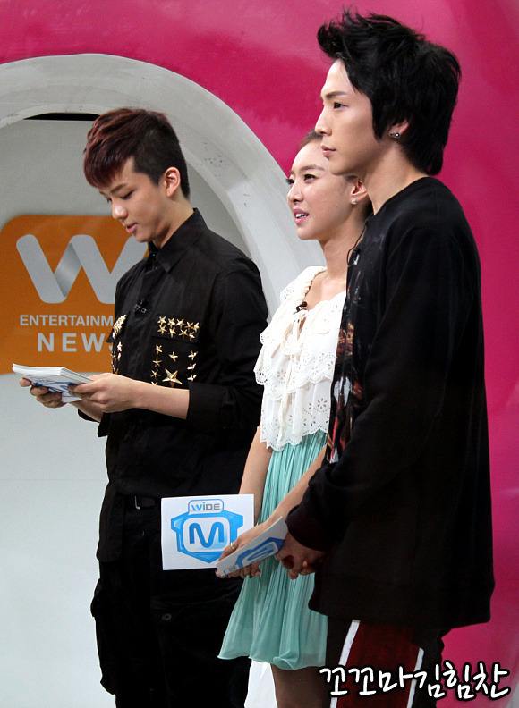 YoungJae & HimChan @ Mnet Wide Tumblr_mad5sbaAuh1rnkj5ho1_1280