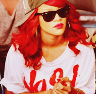 Rihanna Tumblr_mad77xU0NT1rdwdsio2_250