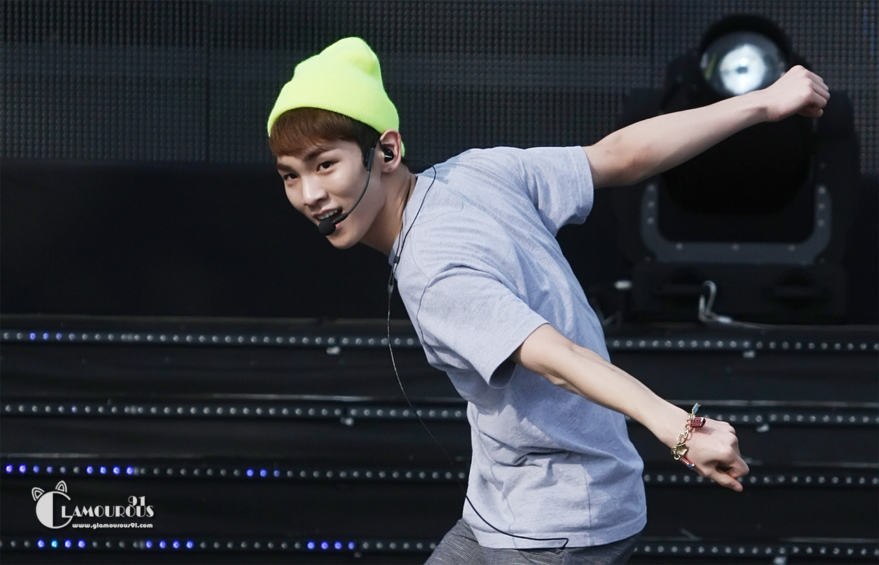 Key @ rehearsals jeju kpop concert  Tumblr_mae4o8TJ4v1qdws1jo1_1280