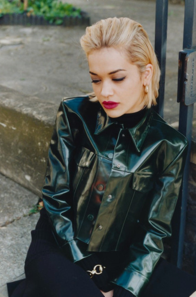 Rita Ora >> álbum "ORA" [II] - Página 28 Tumblr_maedanZuVf1r4a4g2o1_400