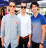 Joe Jonas Tumblr_magawbY0401rdwdsio2_250