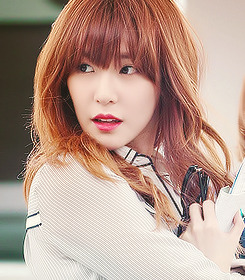 [FANYISM] [VER 8] Eye Smile(¯`'•.¸ Hoàng Mĩ Anh ¸.•'´¯) ♫ ♪ ♥ Tiffany Hwang ♫ ♪ ♥ Ngơ House - Page 9 Tumblr_mapb3oU1pr1qjdpapo4_250