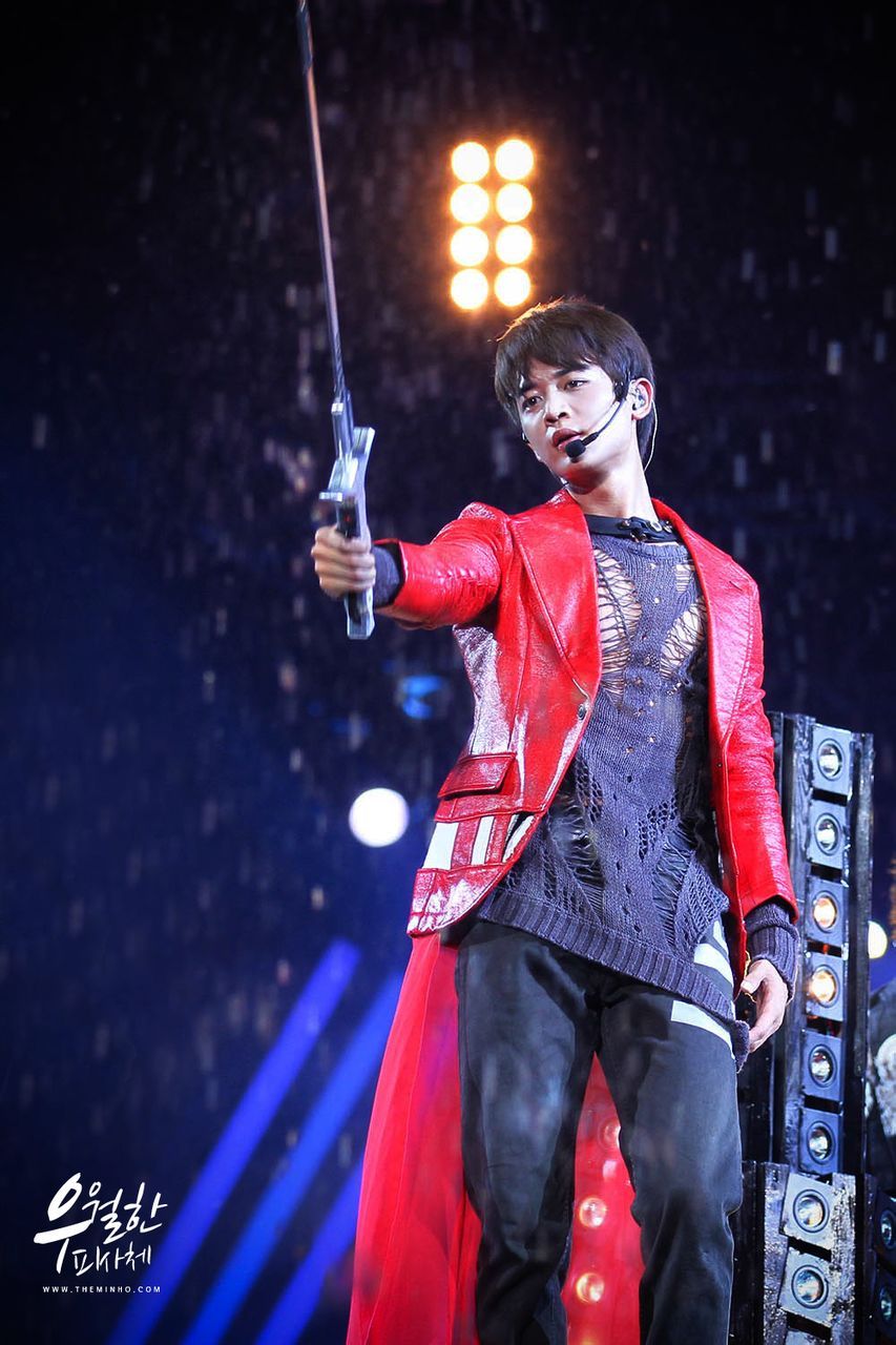 120916 Minho @ SHINee World en Taipei - Dia 2 Tumblr_maqqf8sRA51qdtvhxo5_1280