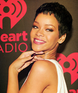 Rihanna Tumblr_mas8yxqltA1rdwdsio3_250