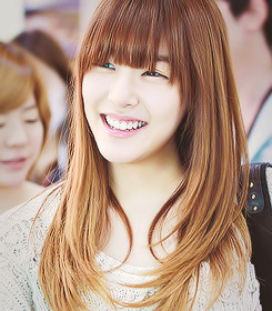 [FANYISM] [VER 9] Eye Smile(¯`'•.¸ Hoàng Mĩ Anh ¸.•'´¯) ♫ ♪ ♥ Tiffany Hwang ♫ ♪ ♥ Ngơ House - Page 2 Tumblr_mayrwkEDBc1qjdpapo3_250