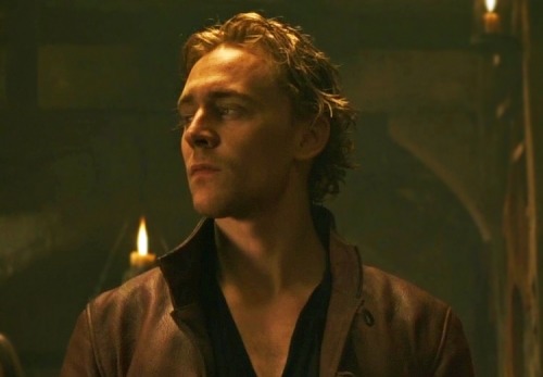 Tom Hiddleston egyéb filmjei - Page 37 Tumblr_mb2naufcI71qa7lv4o1_500