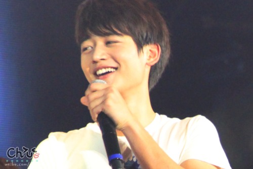 Minho Tumblr_mb5tq96xxr1r9ky7ro1_500