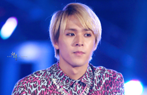 [PICS][07.10.2012] DongWoon @ China-Korea International Students Festival Tumblr_mbg4ntfAsk1qzjehuo1_500