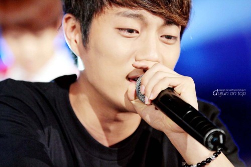 [PICS][07.10.2012] DooJoon @ China-Korea International Students Festival Tumblr_mbgdvbfuMV1ry97tjo1_500