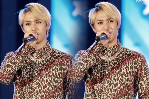 [PICS][07.10.2012] DongWoon @ China-Korea International Students Festival Tumblr_mbgfhn0Lr21ry97tjo1_500