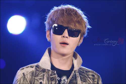 [PICS][07.10.2012] JunHyung @ China-Korea International Students Festival Tumblr_mbj184fLuv1ry97tjo2_500