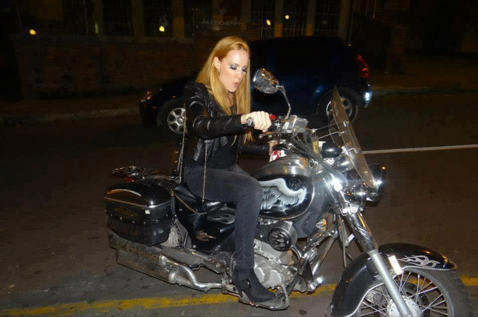 Fotos de Simone Simons - Página 12 Tumblr_mbochcpL6a1qhk5zfo1_1280