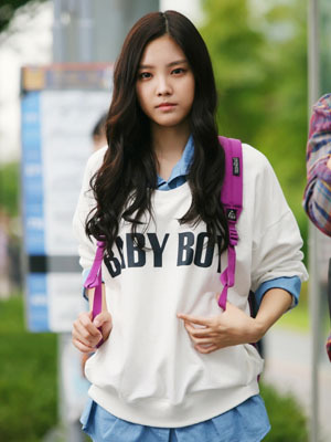 [ صور ] Naeun في تصوير دراما childless comfort !! Tumblr_mbrnedOQBh1qhzuv8o3_400