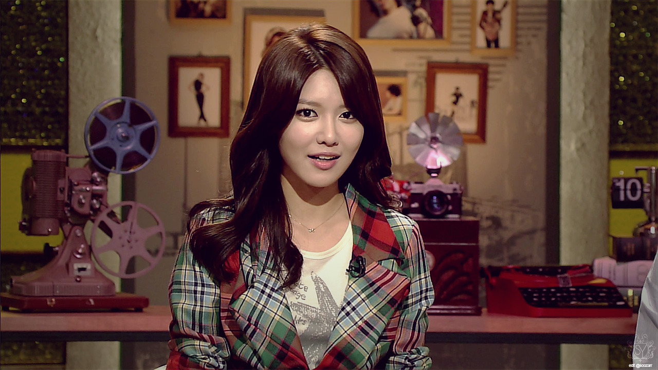  [PICS] Sooyoung / SBS Night of TV Entertainment Tumblr_mct7ug4QnG1r4oun7o2_1280