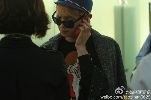 [IMG/011112] SHINee saliendo a Fukuoka (Japan) @ Incheon Airport  Tumblr_mctawnHy4M1qdtvhxo1_500