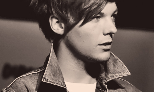 Learning To Live |Louis Tomlinson♥| {terminada} - Página 10 Tumblr_md2pr6Nkgm1rkt7vho1_500