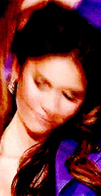 Nina Dobrev  Tumblr_me11c7CnuQ1qfiu5oo7_250