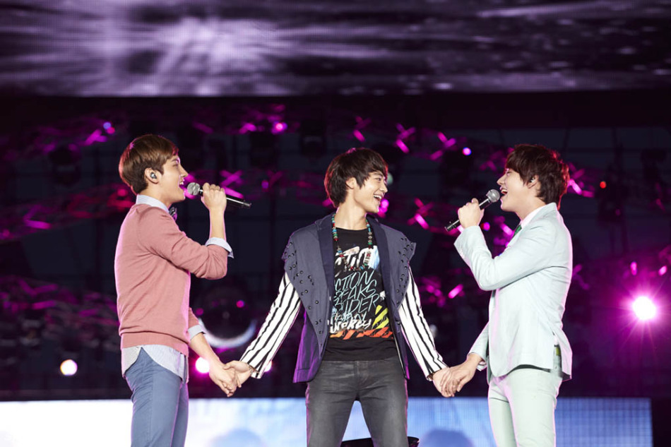 121125 Minho @ SMTOWN Bangkok Tumblr_me6xm2SGOJ1rsplwwo1_1280