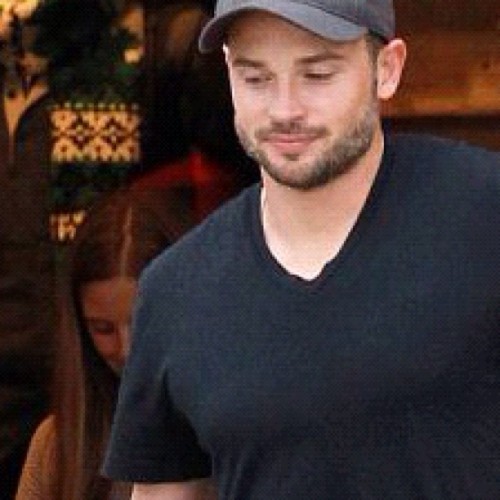  Fotos - Imagenes Nuevas Tom welling - Página 4 Tumblr_mebqywjYSs1qif11xo1_500