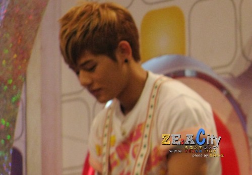 ZE:A y sus nuevo pelo para su nuevo album :B Tumblr_l4qktbmkxU1qb60nvo1_500