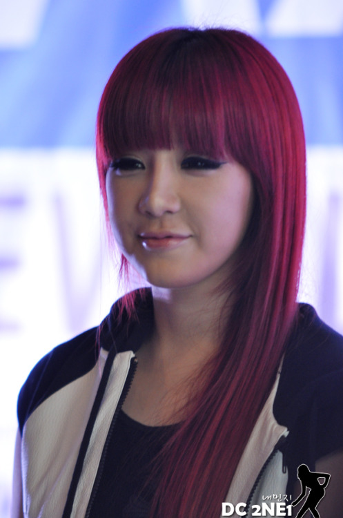 BOM (Park Bom) Tumblr_l8l2ssCik31qbjszoo1_500