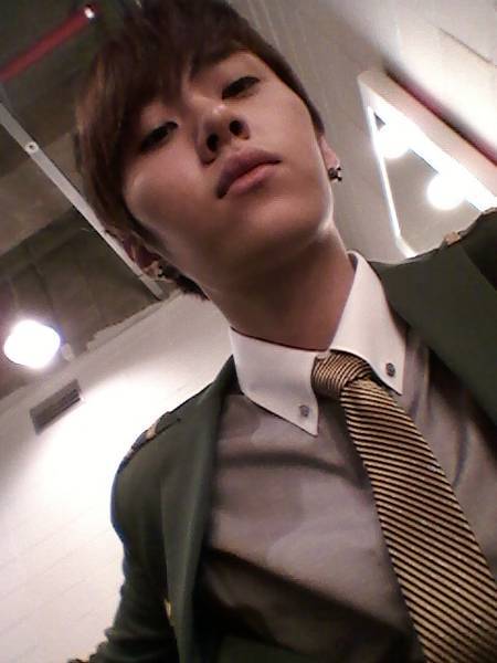 Yong Junhyung (용준형) Tumblr_lhtzstfDxD1qeji5xo1_500