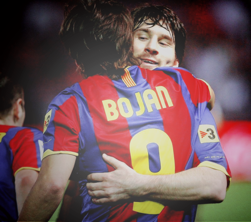 صور ♥ ♥..مُسّتَحِيِل أَتّخًيَـلٍ الدِنّيَآا بَلـآكٍ ..FC Barcelona ♥ ♥ Tumblr_li1z6hDEqd1qelyjzo1_500