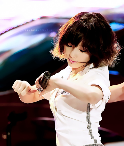 Taeyeon (Kim Taeyeon 김태연) - Page 3 Tumblr_llk9e4n1Yj1qexw5to1_500