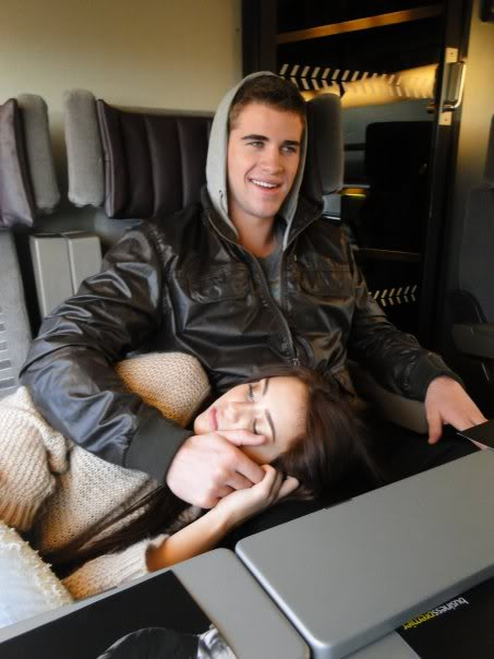 Miley Cyrus and Liam Hemsworth. - Page 7 Tumblr_lmdzxaqBVz1qf3mano1_500