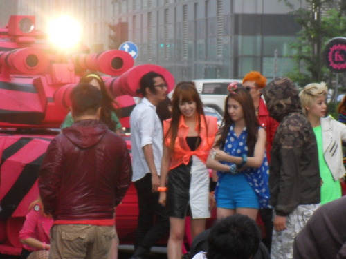 [19.06.11][PICS]Krystal at Hot Summer MV Shooting Set Tumblr_ln1obnIRIB1qij1zdo1_500