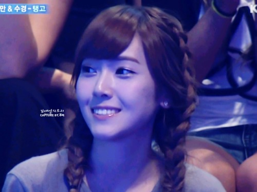 [PIC/GIF] When Sica Smile --♥--  Tumblr_lo6zkbTLDl1qdhf8ko1_500