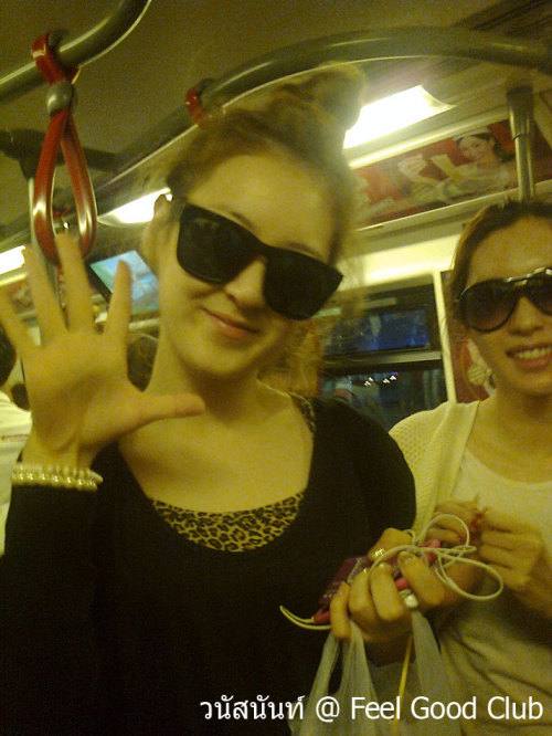 T-ae & Xia en el Tren Tumblr_loeize8AWk1qdr8vuo1_500