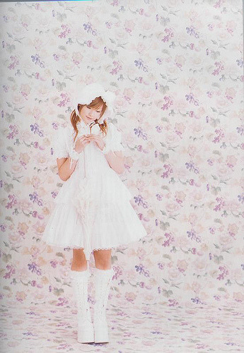 Shiro Lolita Tumblr_lp7j94PvJX1qj9e0no1_400