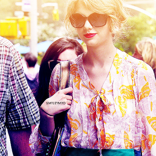 Taylor Swift - Page 9 Tumblr_lpsdnojJm01qej2kio1_500