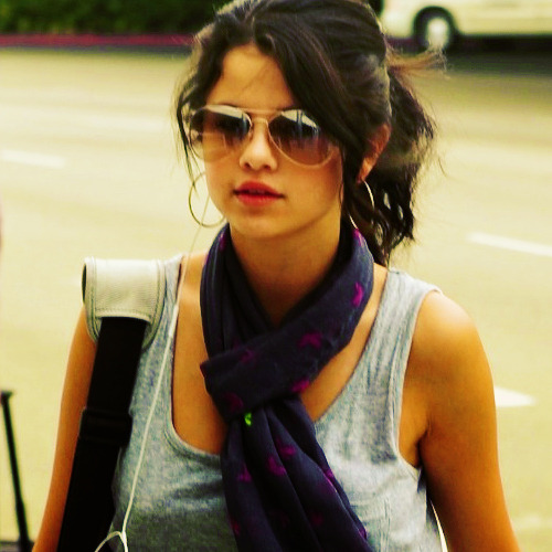 Selena Gomez[2] - Page 13 Tumblr_lqsv5r7ary1qhq9ixo1_500